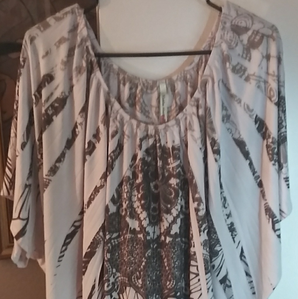 White and brown top